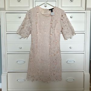 Forever 21 blush lace dress size medium